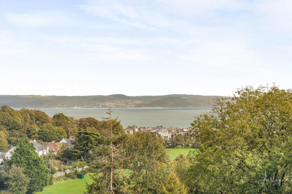 Main image of property: Newton, Swansea