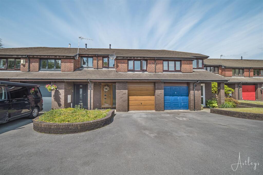 Main image of property: Woolacott Mews, Newton, Swansea