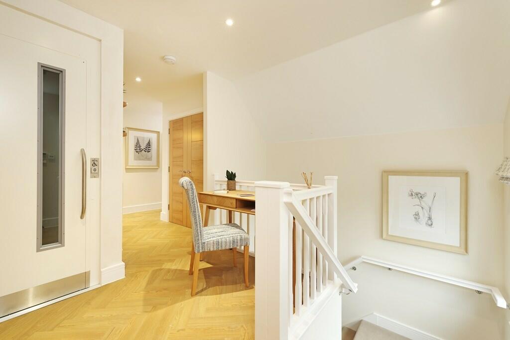 Additional property image - Salisbury Avenue,
Harpenden,
Hertfordshire,
AL5 2QF