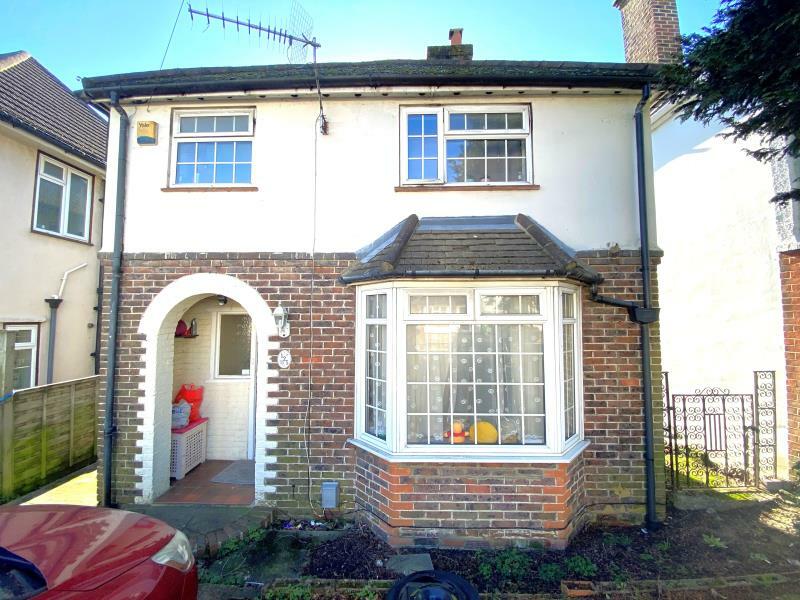 4 bedroom detached house for rent in Weston Road, Guildford, GU2