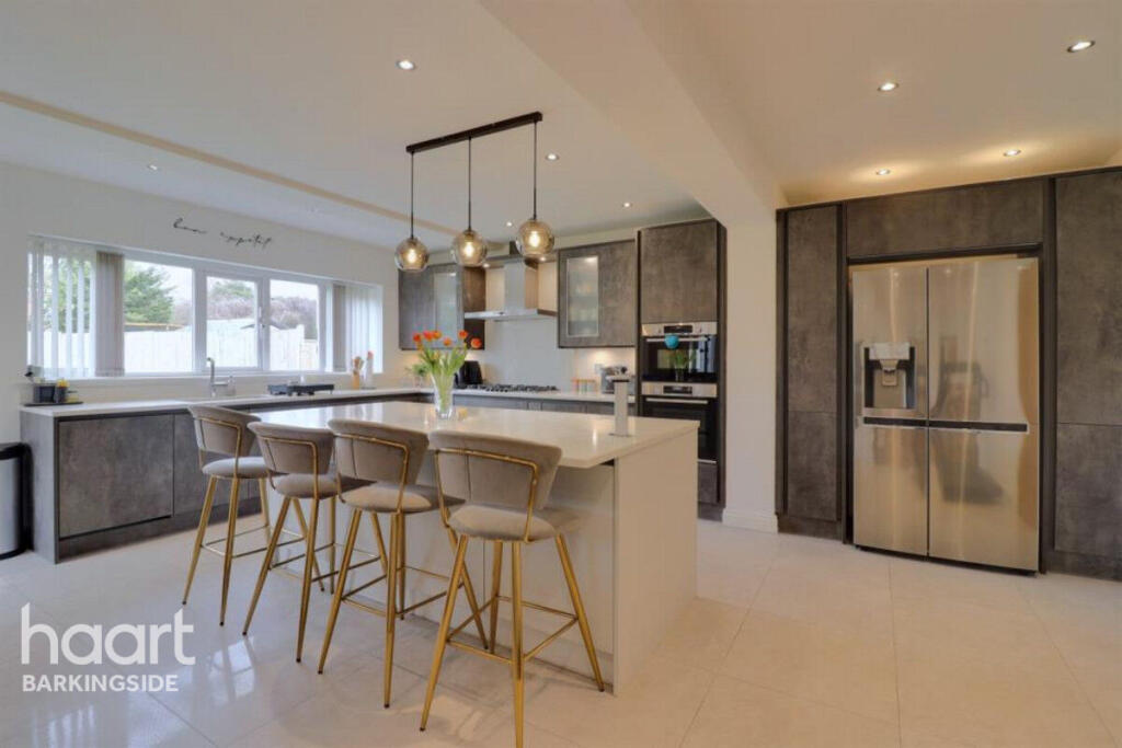 Main image of property: Tercel Path, Chigwell