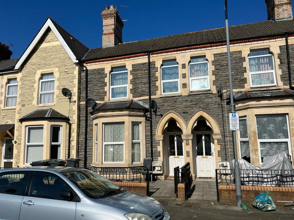 3 bedroom terraced house for sale in De Burgh Street, Cardiff, CF11