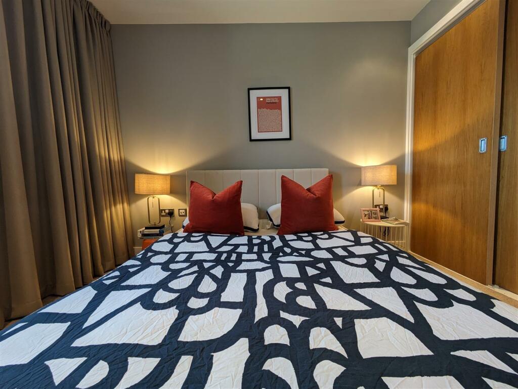 Additional property image - Bute Terrace, Cardiff