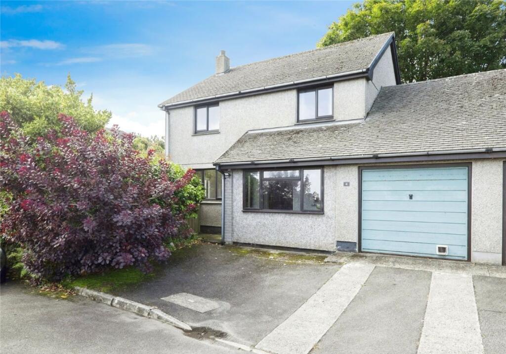 Main image of property: 4 Avrack Close, Buryas Bridge, Penzance, Cornwall, TR19 6AH