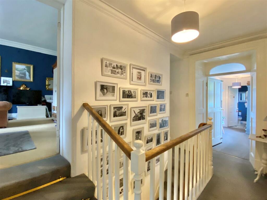 4 bedroom end of terrace house for sale in Kinder Road, Hayfield, High Peak, SK22