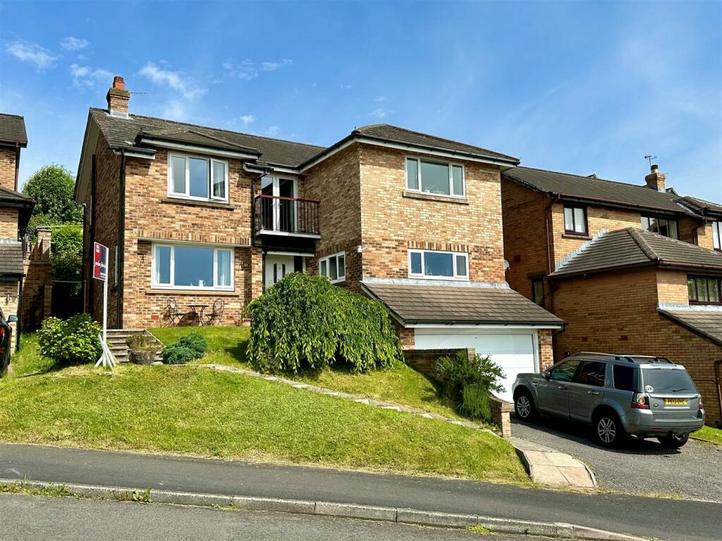 5 bedroom detached house for sale in The Risings, New Mills, High Peak