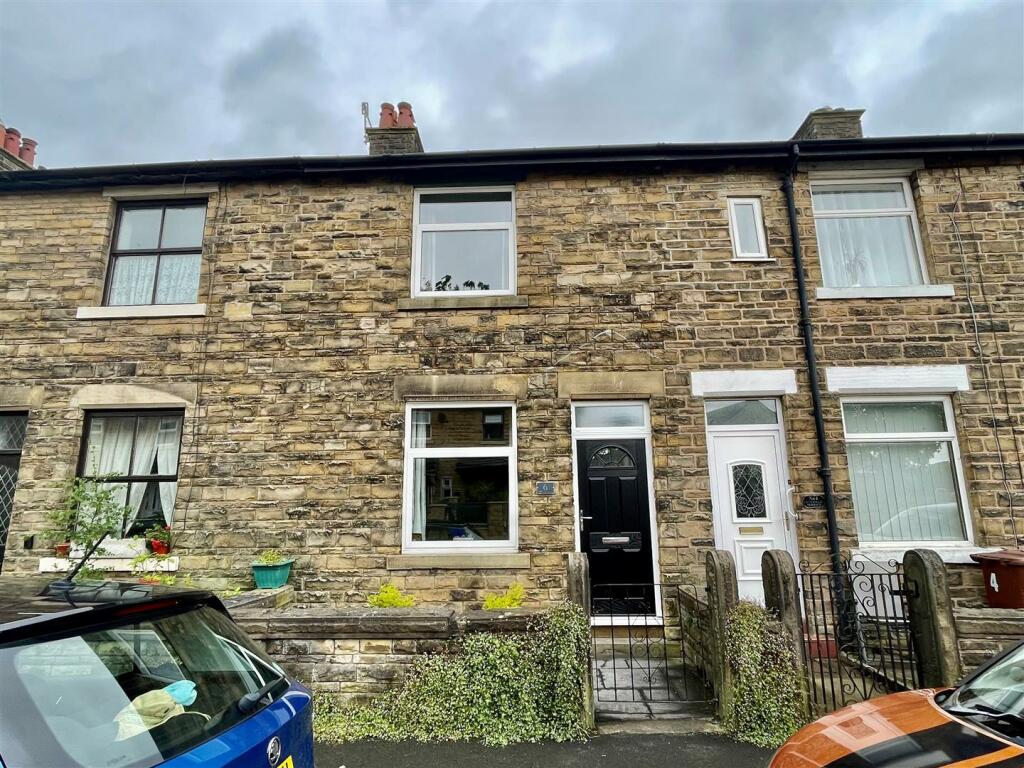 2 bedroom terraced house for sale in Highfield Terrace, New Mills, High