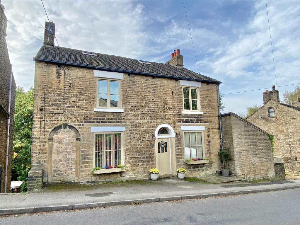 5 bedroom detached house for sale in Thornsett, Birch Vale, SK22