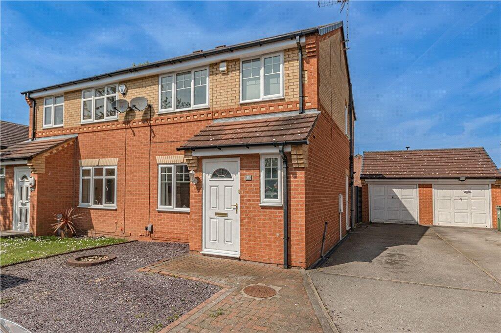 3 bedroom semi-detached house for sale in Morehall Close, York, North Yorkshire, YO30