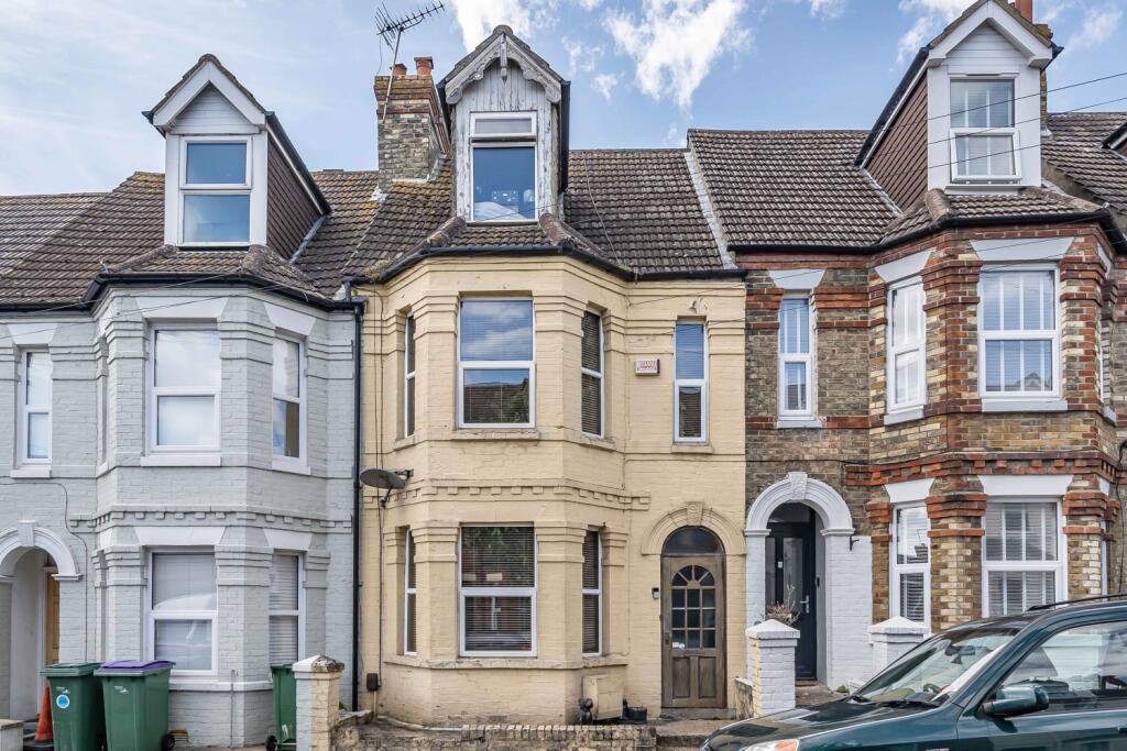 4 bedroom terraced house