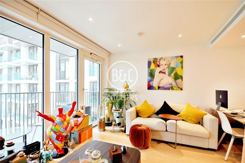 Main image of property: Lincoln Apartments, Fountain Park Way, White City Living, W12