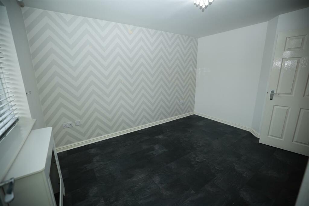 Additional property image - Hawksworth Crescent, Chelmsley Wood