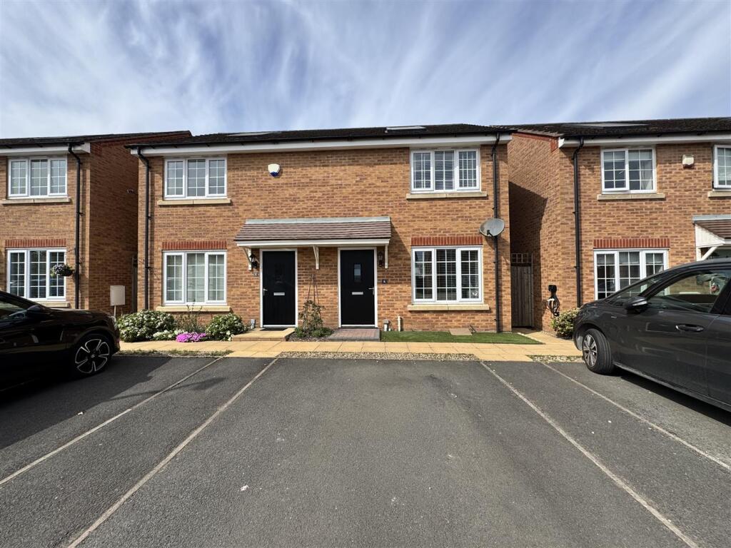 Main image of property: Reliant Close, Castle Bromwich