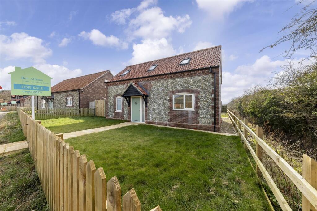 Main image of property: St. Marys View, Happisburgh