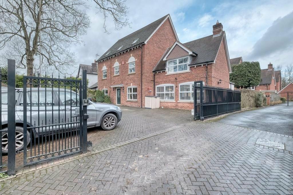 Main image of property: Laurel Gardens, Barnt Green, Birmingham, B45