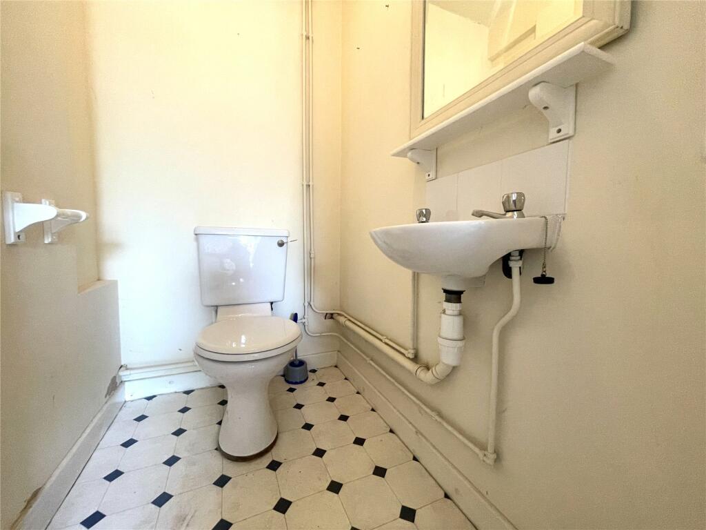 Additional property image - Harport Road, Redditch, Worcestershire, B98