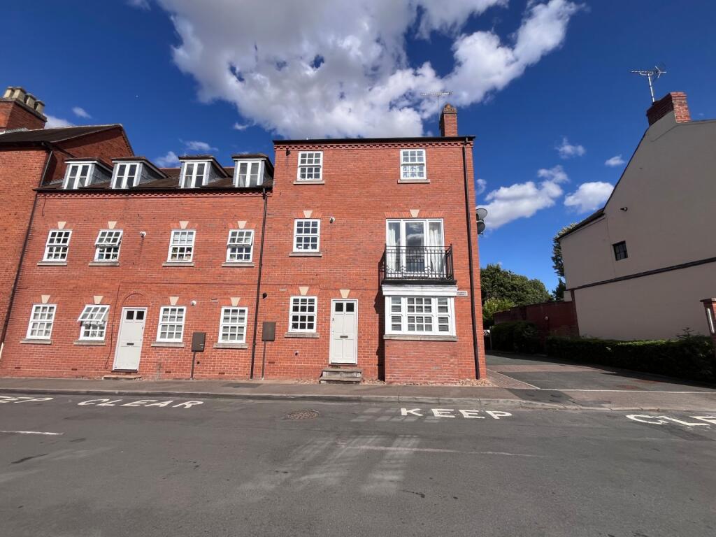 Main image of property: Pembroke House, Bleachfield Street, Alcester, Warwickshire, B49
