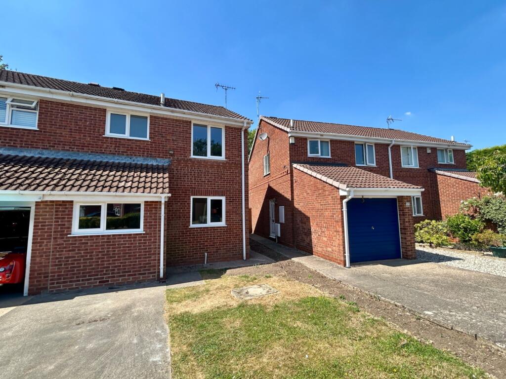 Main image of property: Abbotswood Close, Redditch, Worcestershire, B98