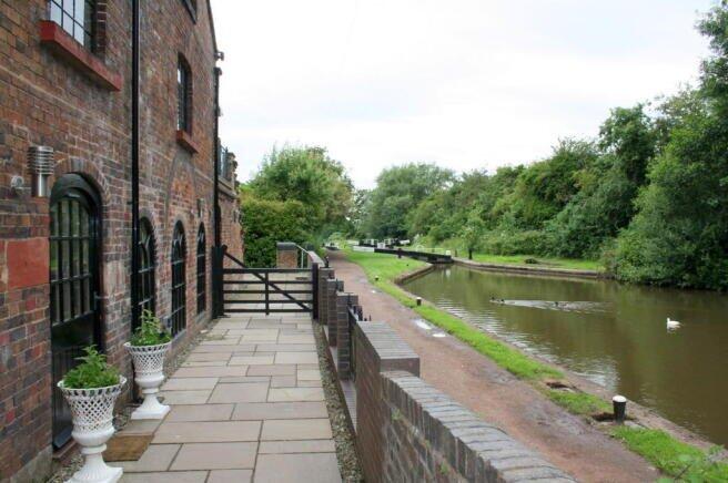 Main image of property: London Lane, Tardebigge, Bromsgrove, Worcestershire, B60