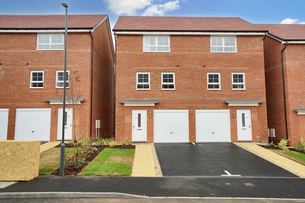 Main image of property: Hillcrest Road, Nuneaton, Warwickshire, CV10