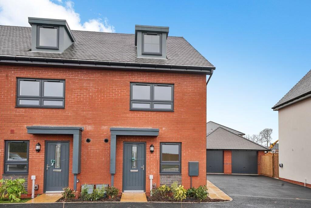 Main image of property: White Lias Way, Upper Lighthorne, Leamington Spa, CV33