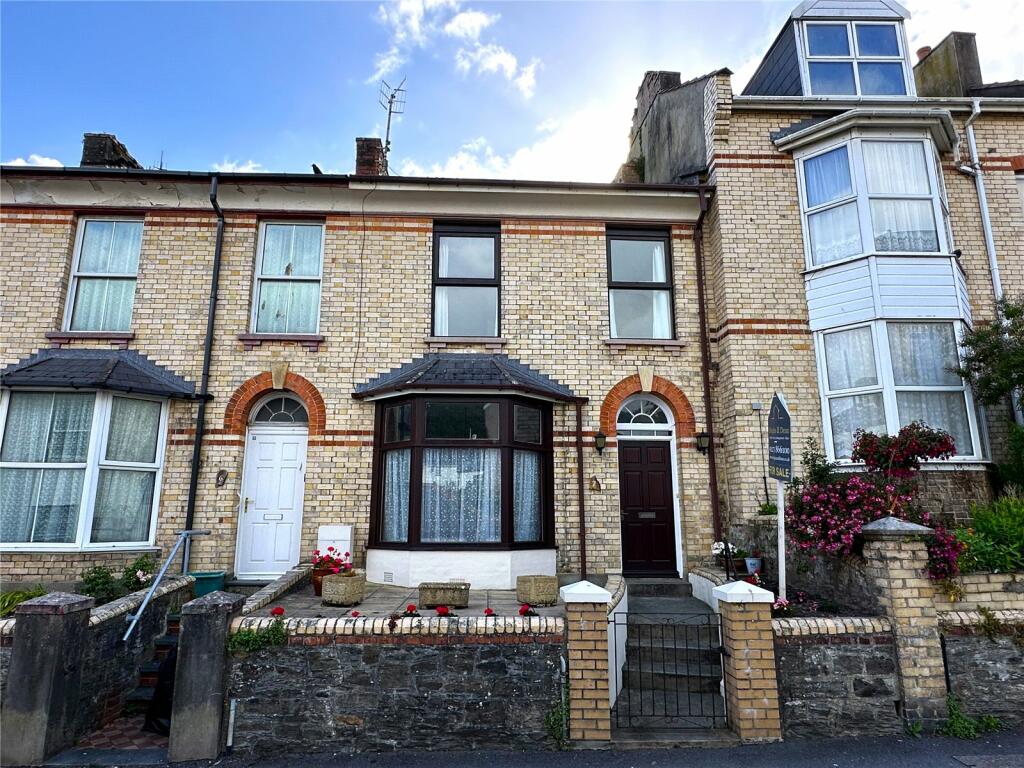 3 bedroom terraced house for sale in Horne Road, EX34