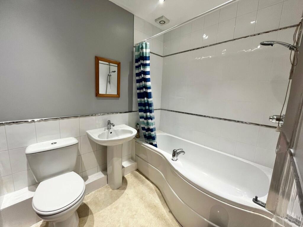 Additional property image - Bradford Road, Shipley, West Yorkshire, BD18