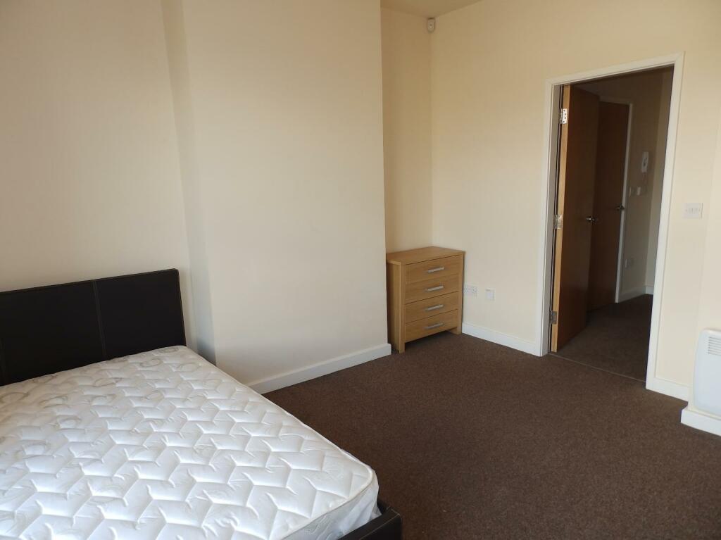 Additional property image - Briggate, Shipley, West Yorkshire, BD17