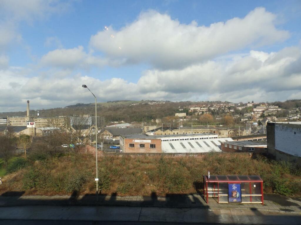 Additional property image - Briggate, Shipley, West Yorkshire, BD17