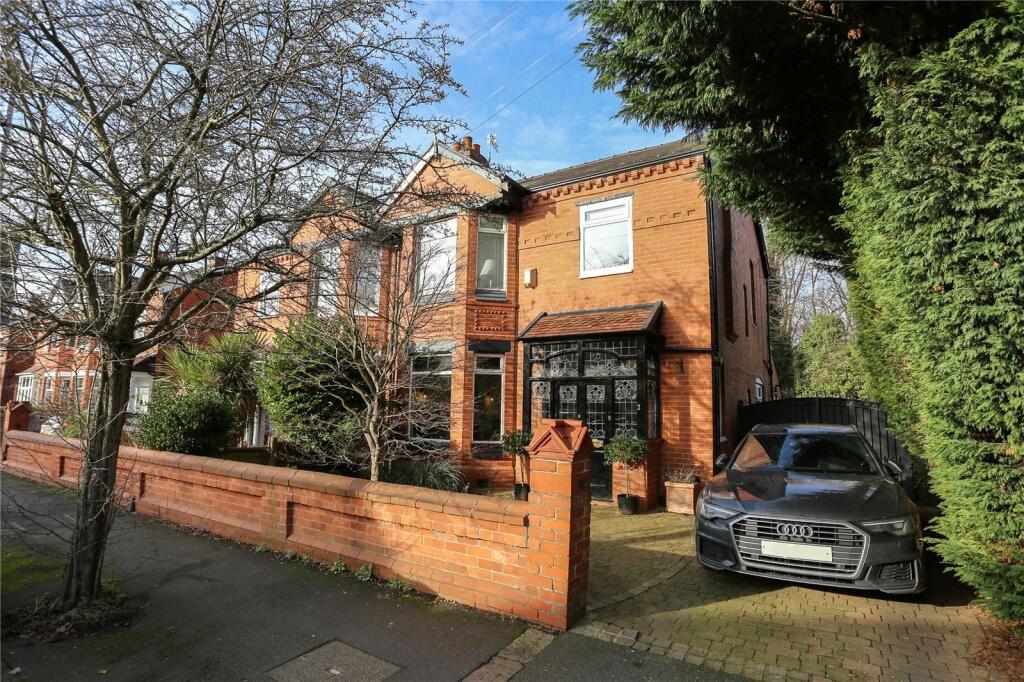 4 bedroom semi-detached house for sale in Alford Road, Heaton Chapel, Stockport, SK4