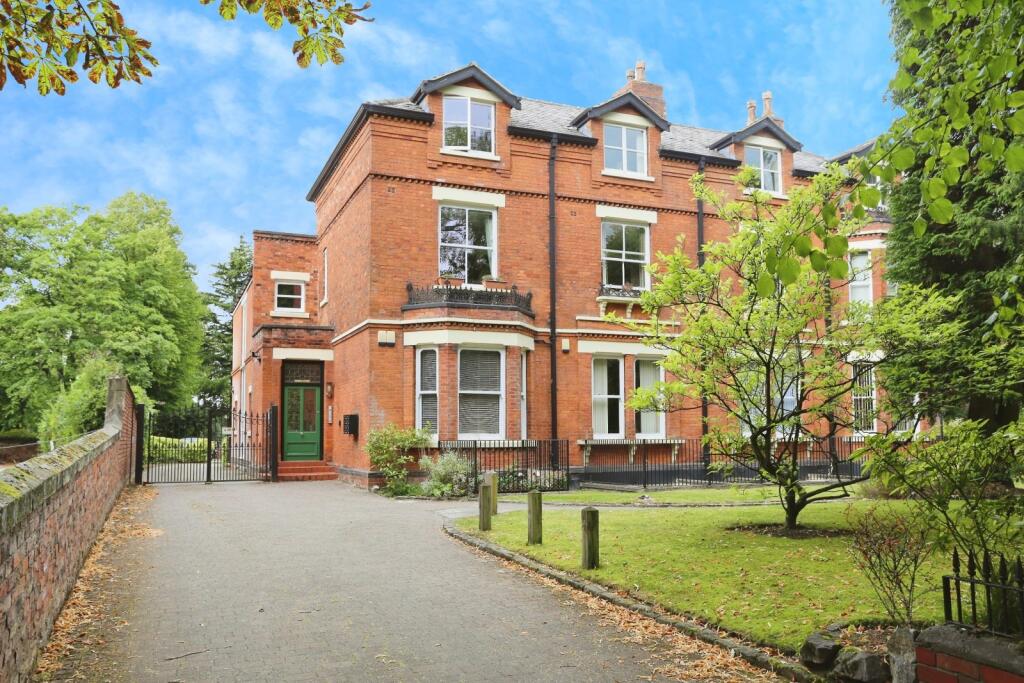Main image of property: Heaton Moor Road, Heaton Moor, Stockport, SK4