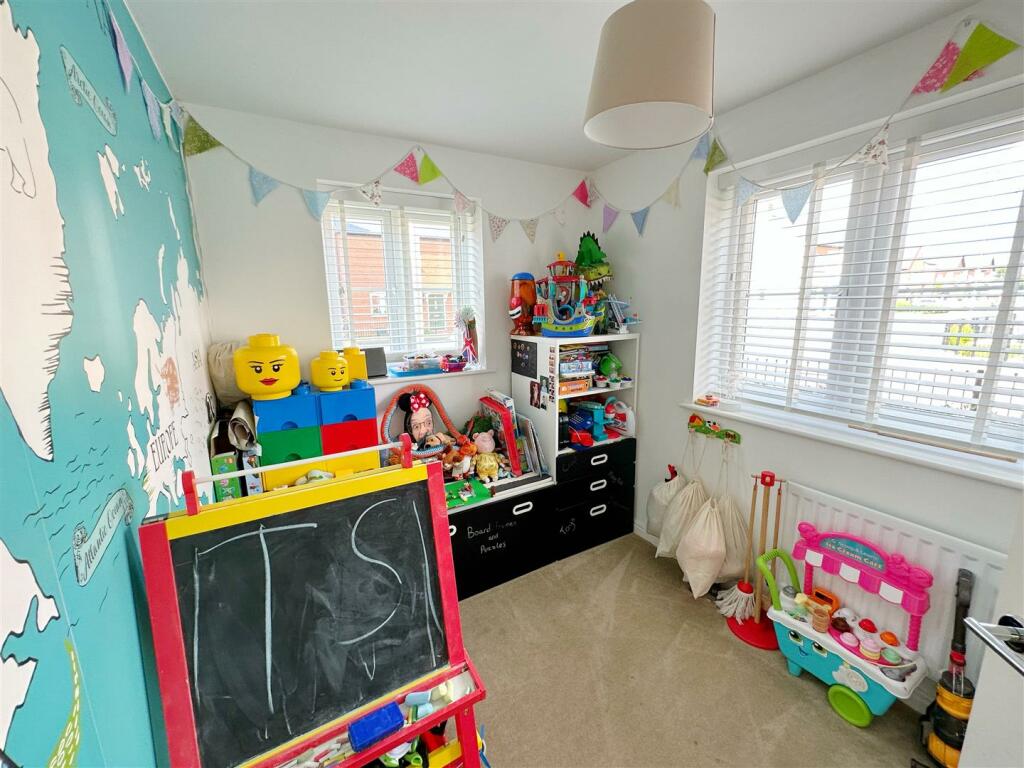Additional property image - Spearhead Road, Bidford on Avon