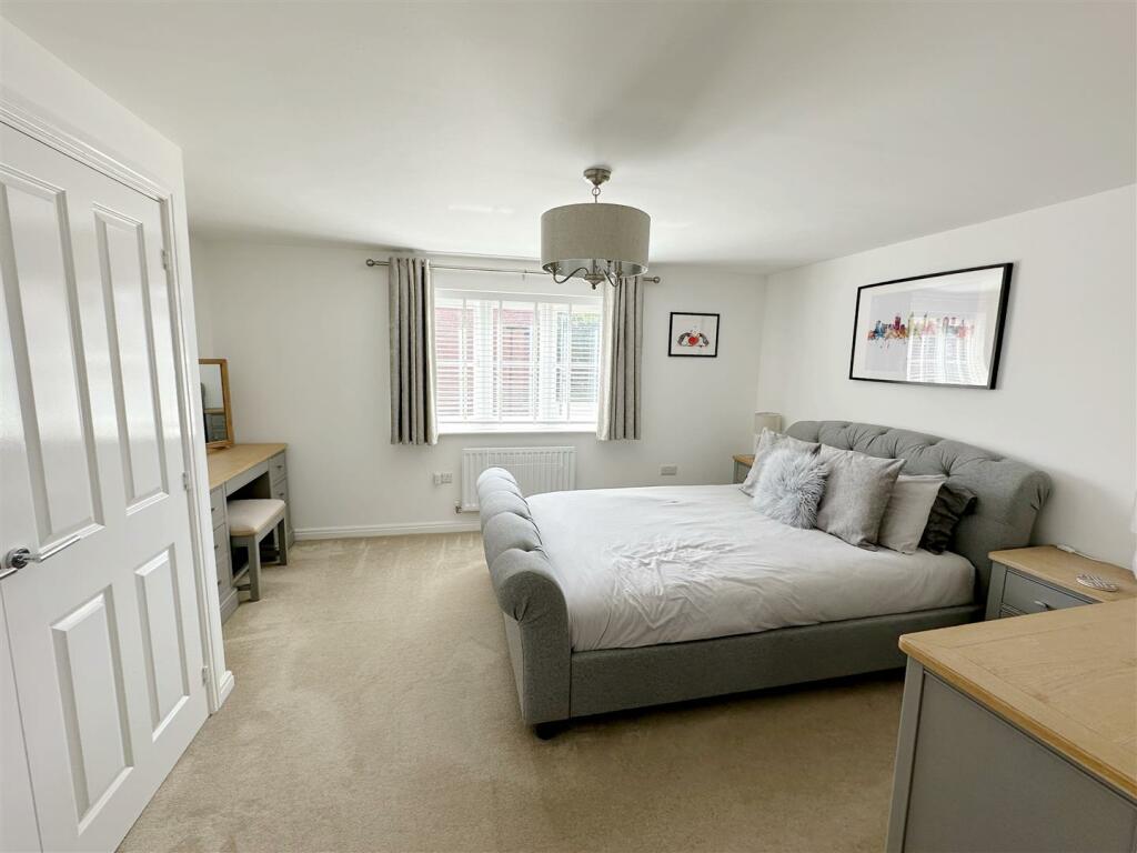 Additional property image - Spearhead Road, Bidford on Avon