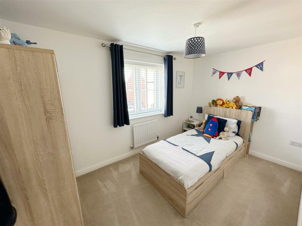 Additional property image - Spearhead Road, Bidford on Avon