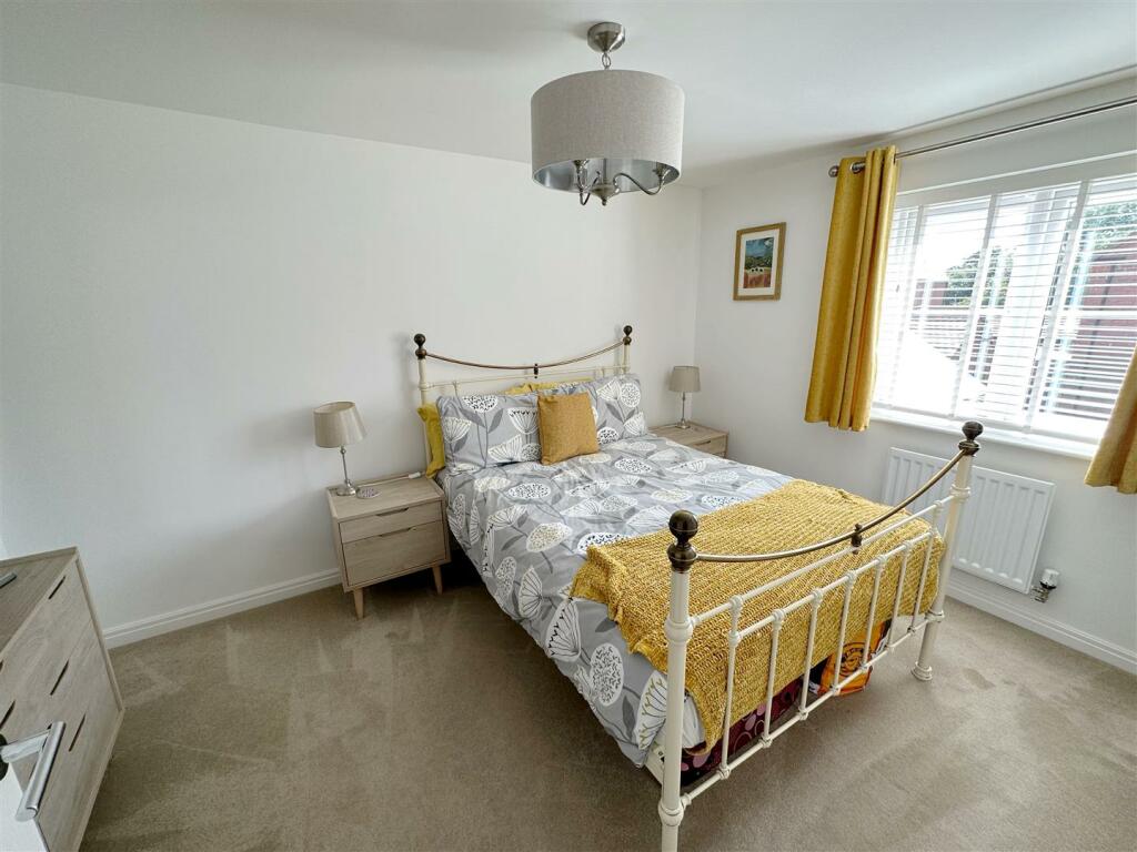 Additional property image - Spearhead Road, Bidford on Avon