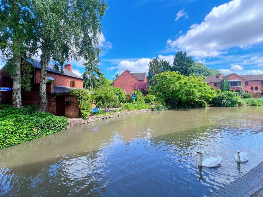 Additional property image - Warwick Road, Stratford-upon-Avon