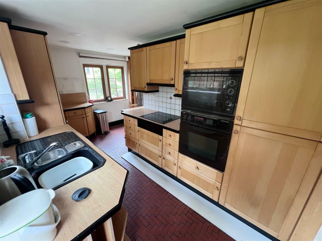Additional property image - Warwick Road, Stratford-upon-Avon