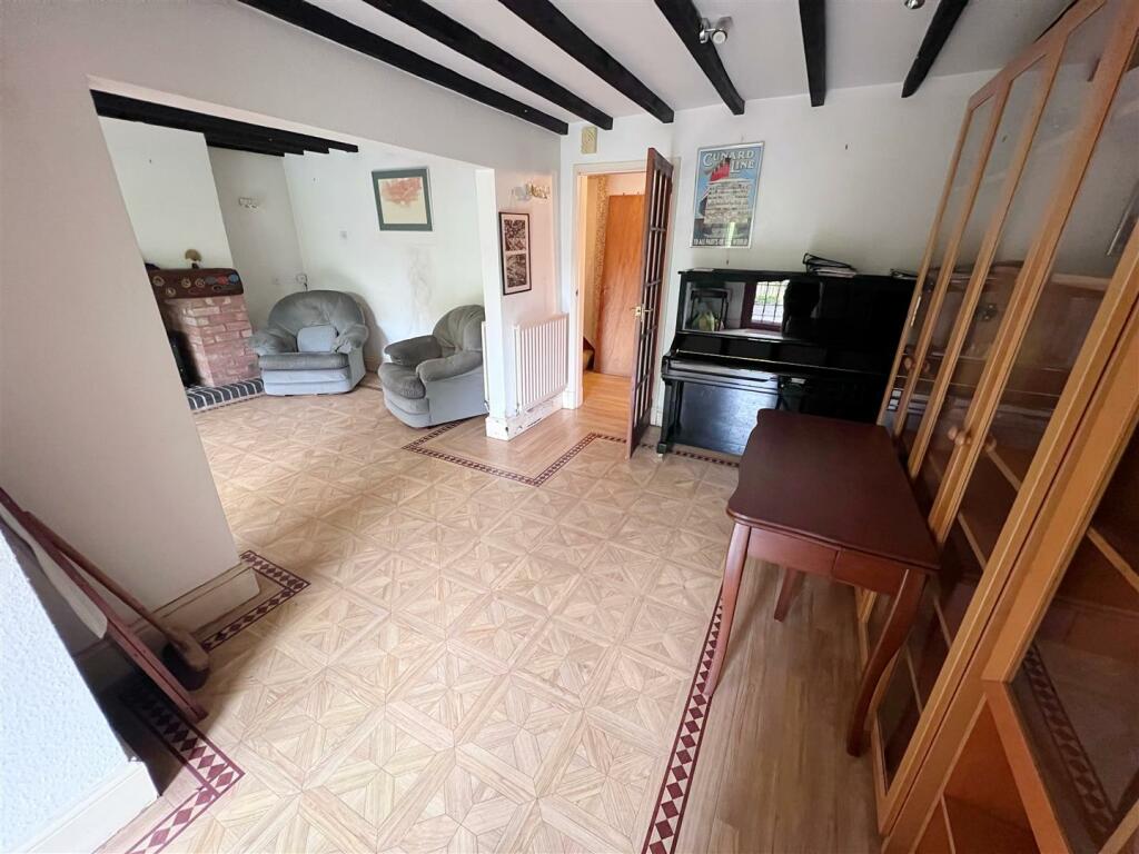 Additional property image - Warwick Road, Stratford-upon-Avon