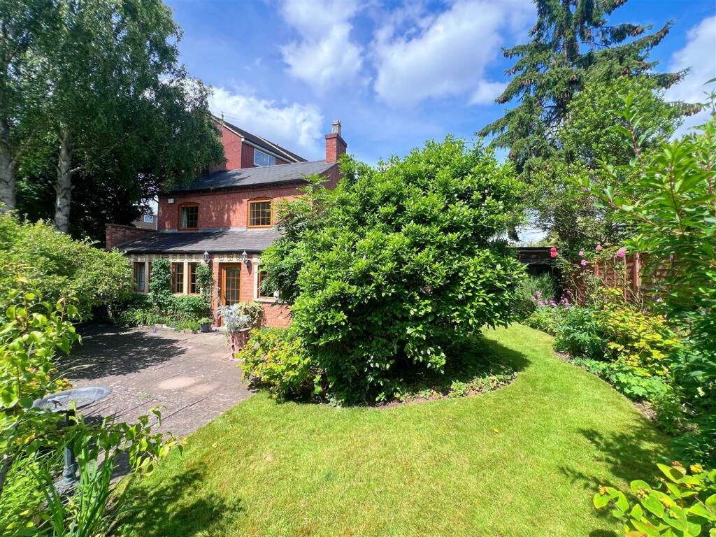 Additional property image - Warwick Road, Stratford-upon-Avon