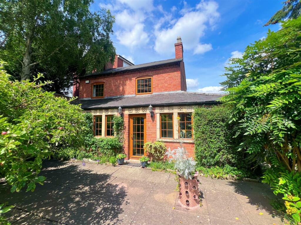 Additional property image - Warwick Road, Stratford-upon-Avon