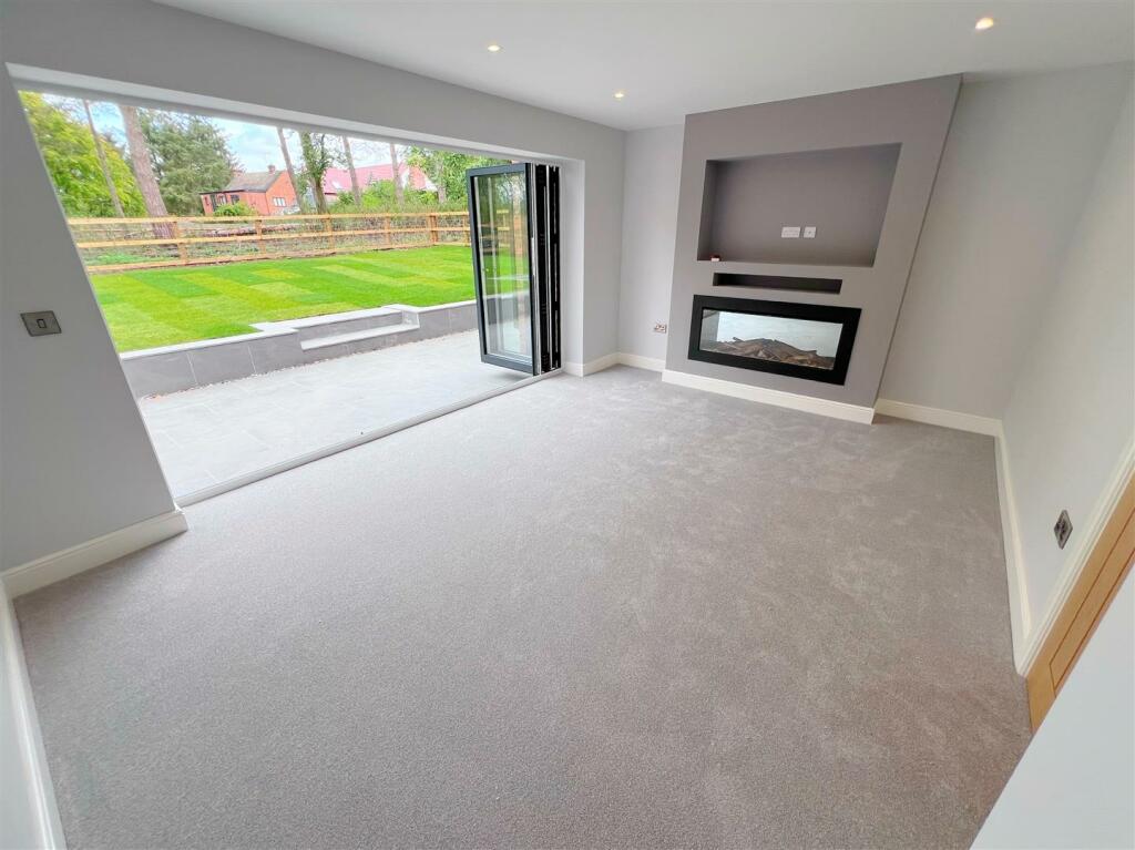 Additional property image - Field Farm, Pennyford Lane, Wootton Wawen