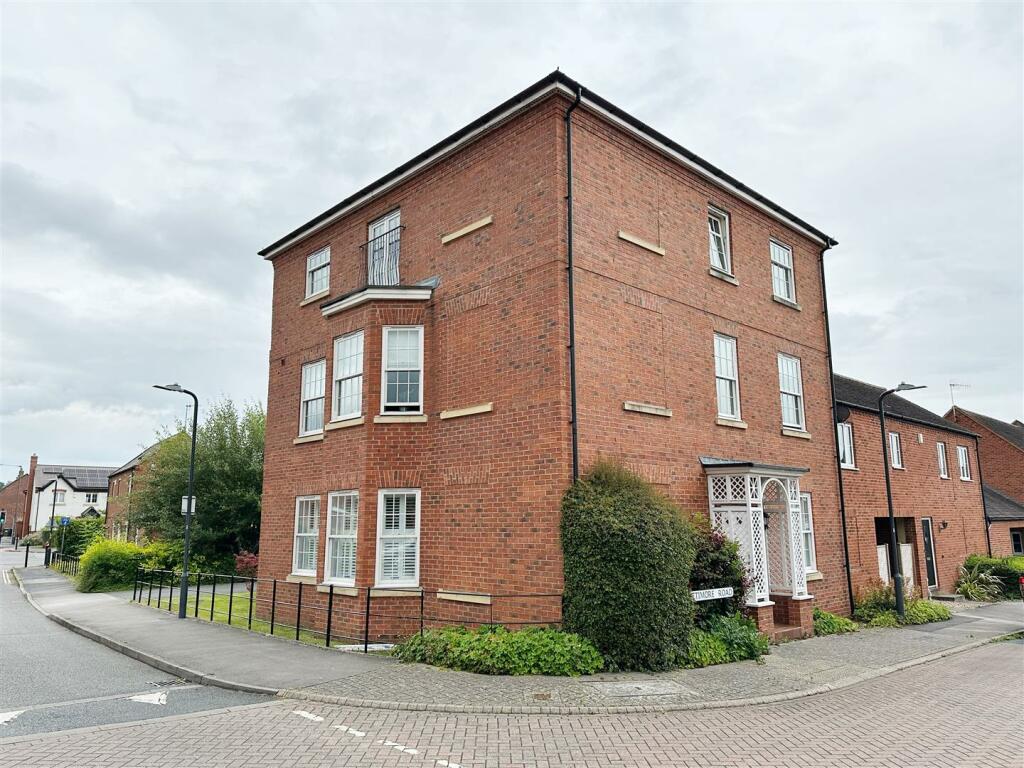 2 bedroom apartment for sale in Lattimore Road, StratfordUponAvon, CV37