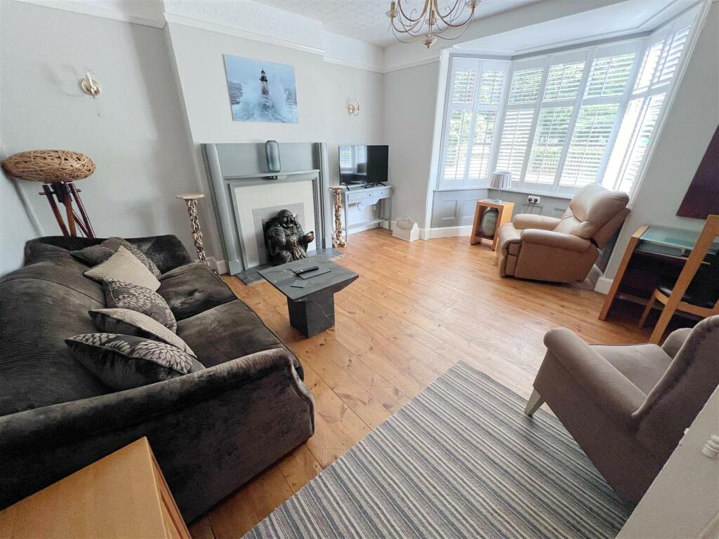 Additional property image - 38, Grove Road, Stratford-upon-Avon