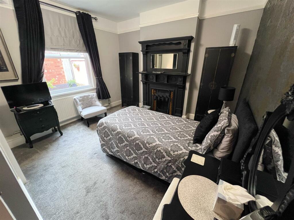 Additional property image - 38, Grove Road, Stratford-upon-Avon