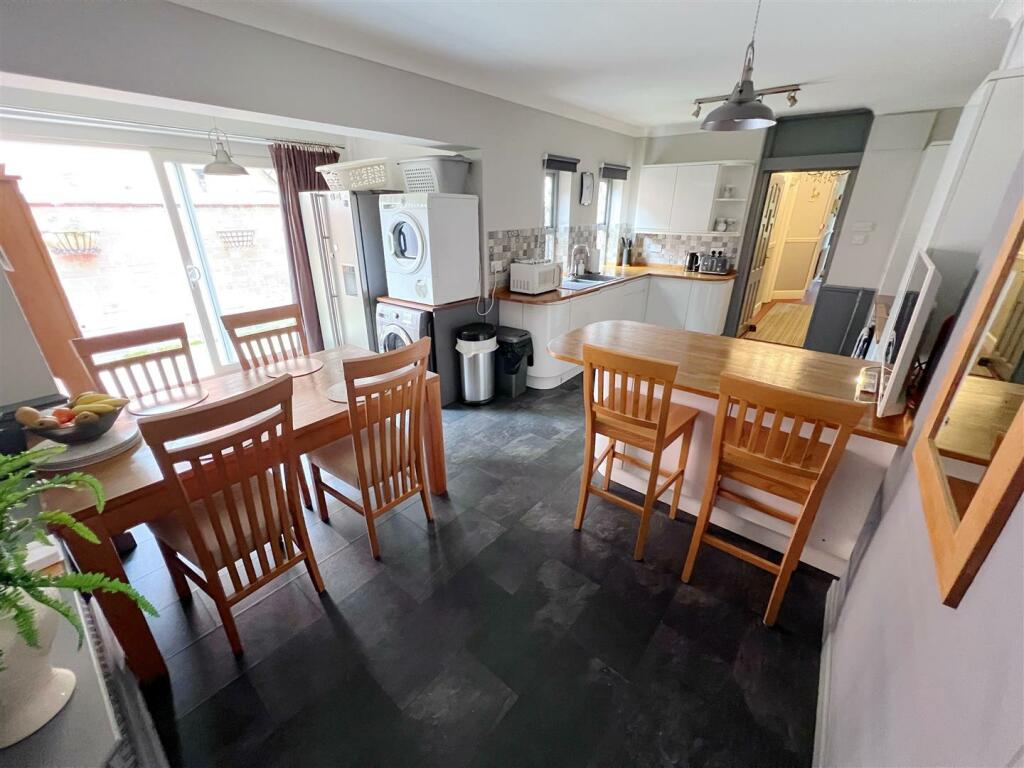 Additional property image - 38, Grove Road, Stratford-upon-Avon