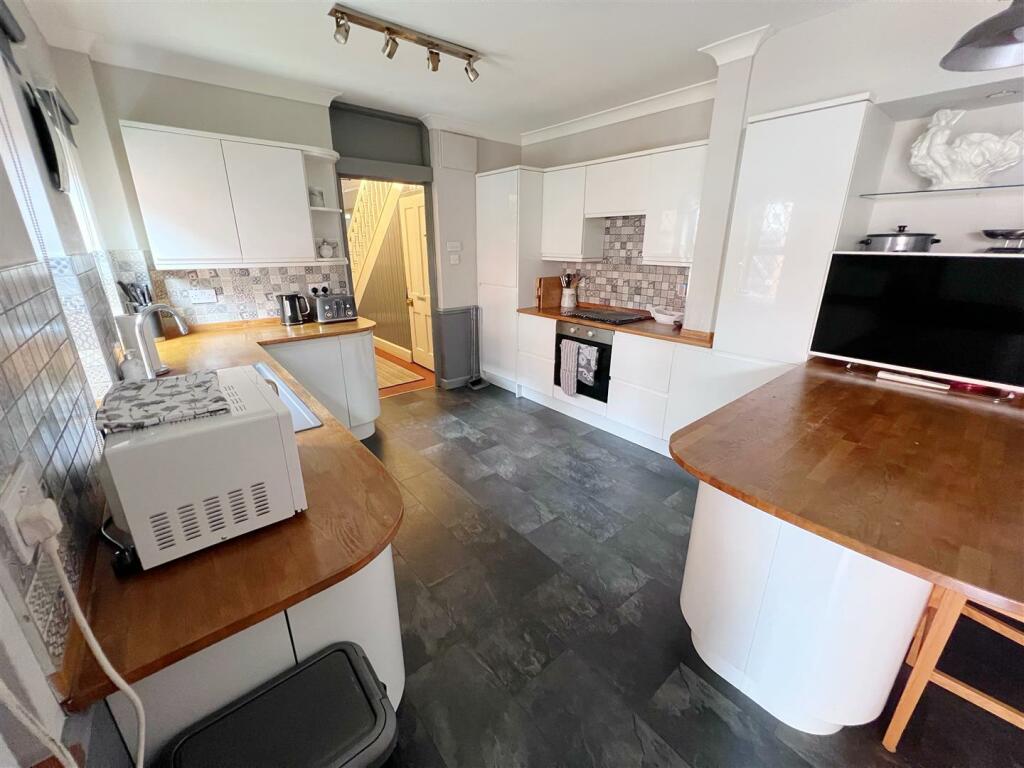 Additional property image - 38, Grove Road, Stratford-upon-Avon