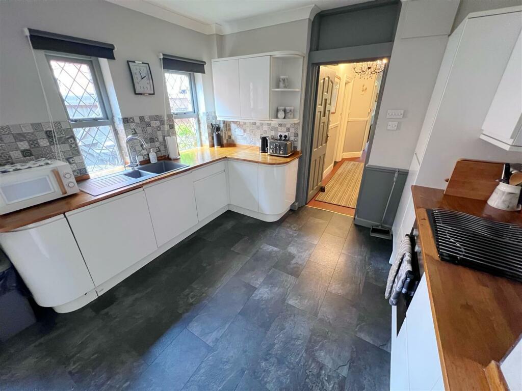 Additional property image - 38, Grove Road, Stratford-upon-Avon
