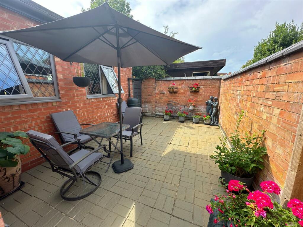 Additional property image - 38, Grove Road, Stratford-upon-Avon