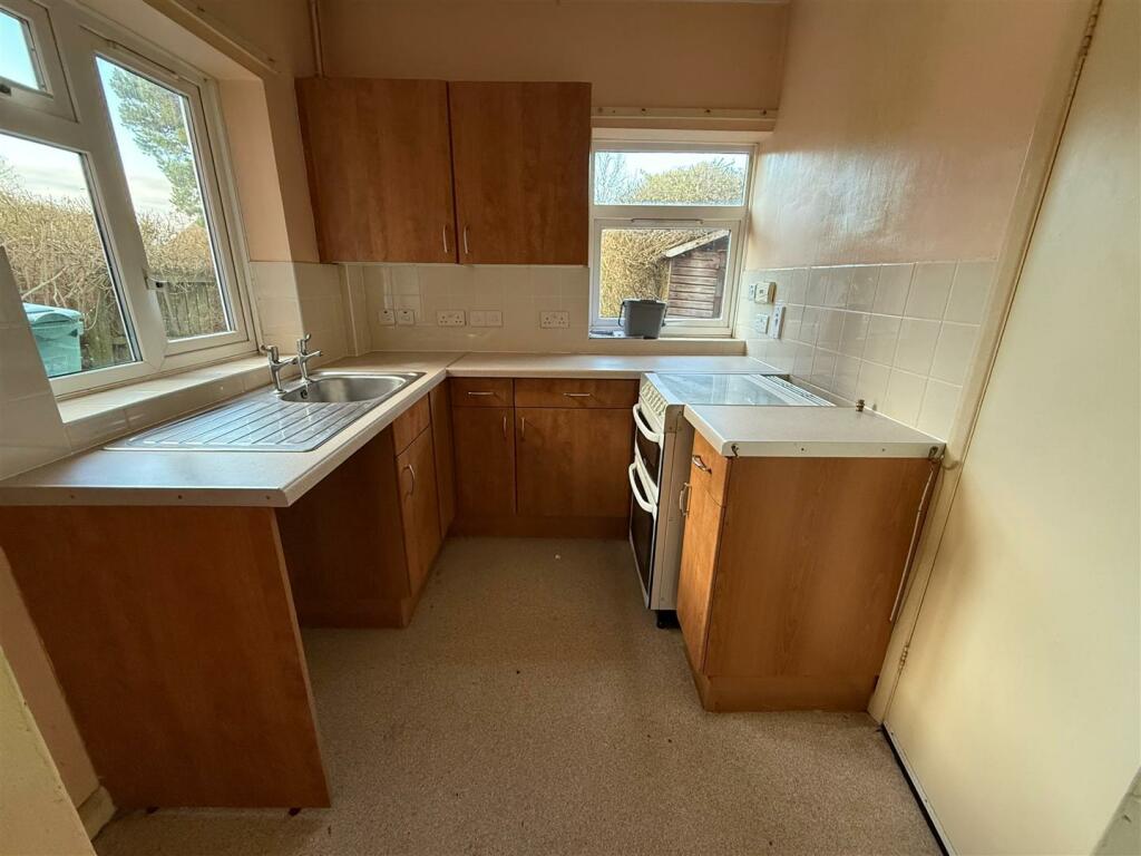 Additional property image - Steppes Piece, Bidford-On-Avon