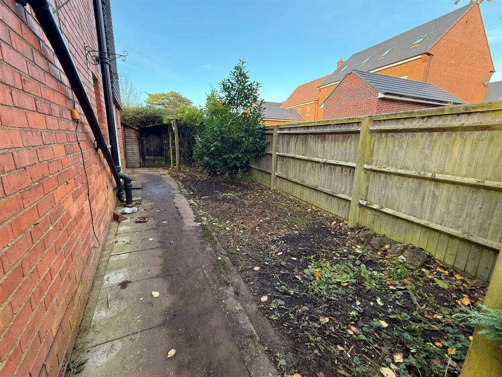 Additional property image - Steppes Piece, Bidford-On-Avon
